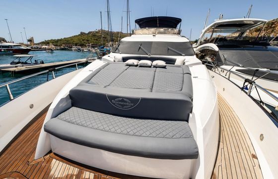 Motor yacht Sunseeker Manhattan 73 3000hp