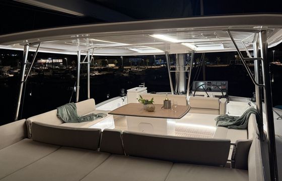 Catamaran Catana Group Bali 5.8 - 5 + 2 cab. 17m