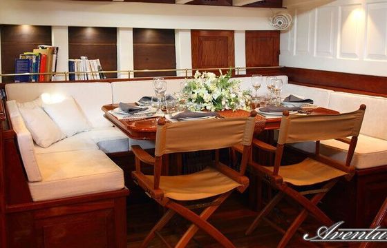 Sailing yacht Classic Ketch 29m