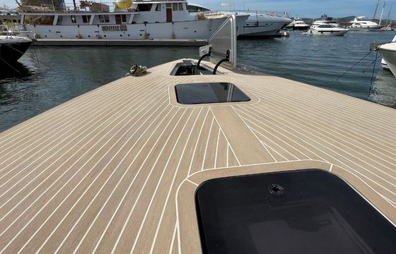 Motorboat VANDUTCH VANDUTCH 40 880hp