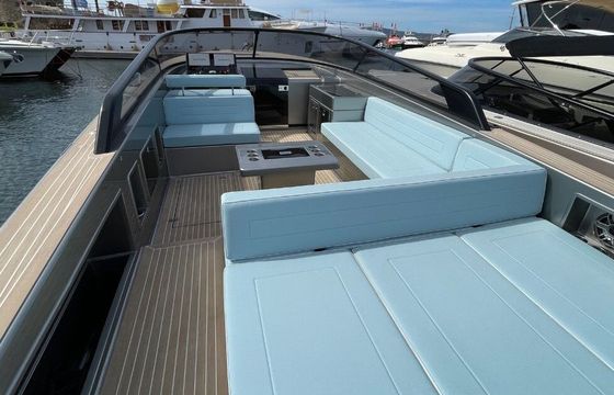 Motorboat VANDUTCH VANDUTCH 40 880hp