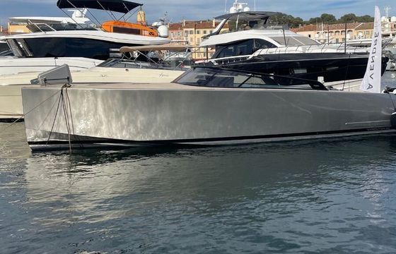 Motorboat VANDUTCH VANDUTCH 40 880hp