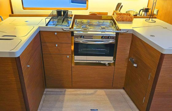 Sailboat Oceanis 40.1 12m