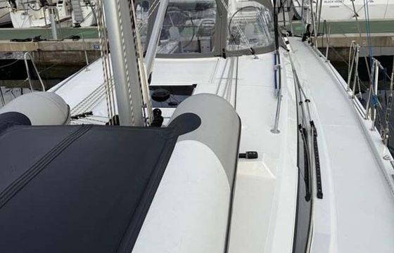 Sailboat Bavaria Yachtbau Bavaria C42 Style 12m