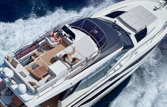 Motor yacht Jeanneau Prestige F4.9 900hp
