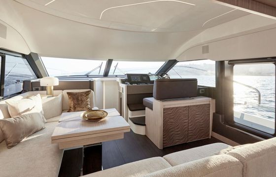 Motor yacht Jeanneau Prestige F4.9 900hp