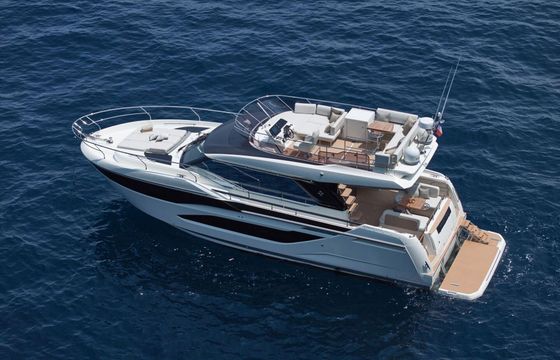 Motor yacht Jeanneau Prestige F4.9 900hp