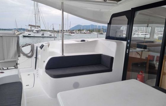 Catamaran Excess Excess 11 - 4 + 2 cab. 11m