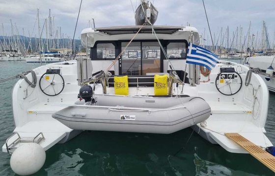 Catamaran Excess Excess 11 - 4 + 2 cab. 11m