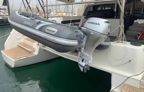 Catamaran Lagoon-Bénéteau Lagoon 46 - 4 + 1 cab. 13m