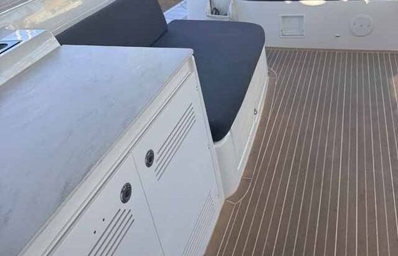 Catamaran Lagoon-Bénéteau Lagoon 46 - 4 + 1 cab. 13m