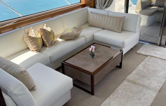 Motor yacht Princess 64 fly 2000hp
