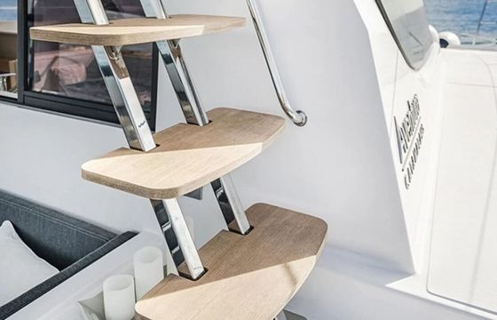 Catamaran STGI Aventura 37 10.9m