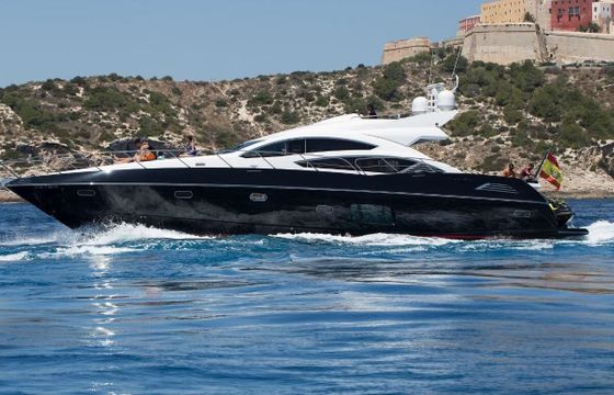 Motor yacht Sunseeker predator 72 3000hp