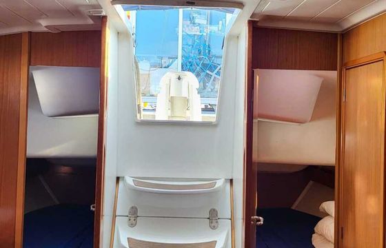Sailboat Beneteau Cyclades 43.4 12.94m