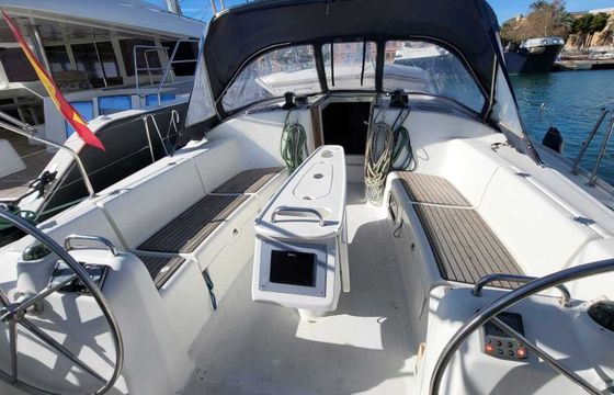 Sailboat Beneteau Cyclades 43.4 12.94m