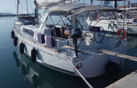 Sailboat BENETEAU OCEANIS 38.1 11.5m