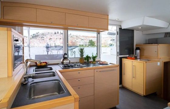 Catamaran Lagoon 400 S2 12m