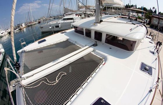 Catamaran Lagoon 400 S2 12m