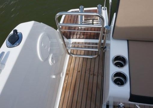Motorboat Jeanneau Merry Fisher 895 300hp