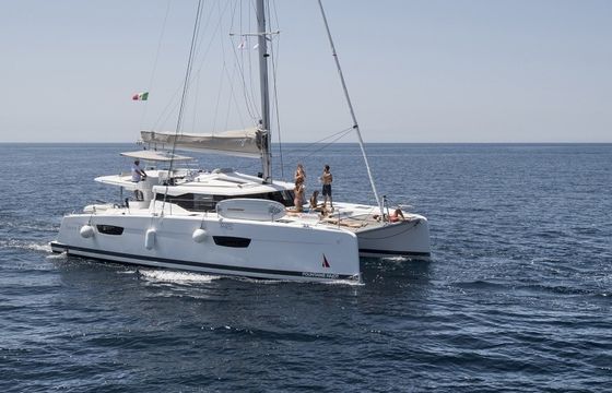 Catamaran Fountaine Pajot Saona 47 13.94m