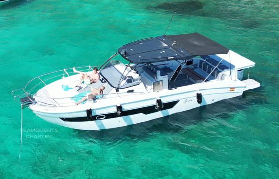Motorboat Saver 330 300hp