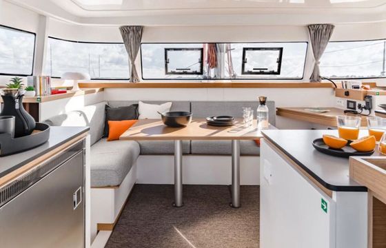 Catamaran Excess 11 11m