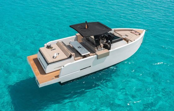 Motorboat DE ANTONIO YACHT D34 600hp