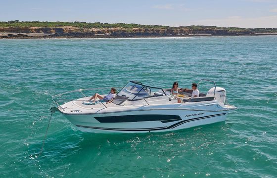 Motorboat Jeanneau Cap Camarat 7.5 WA série 3 225hp