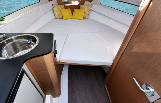 Motorboat Jeanneau Cap Camarat 7.5 WA série 3 225hp