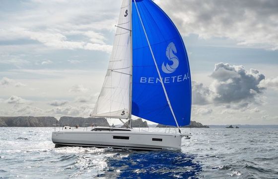 Sailboat Beneteau Oceanis 37.1 11m