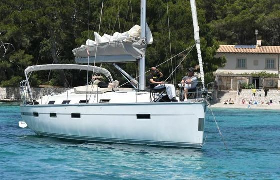 Sailboat Bavaria Cruiser 40 12.3m