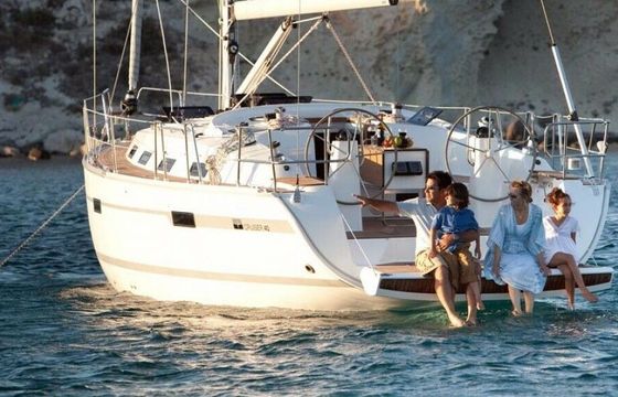 Sailboat Bavaria Cruiser 40 12.3m