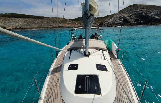 Sailboat Bavaria Cruiser 40 12.3m