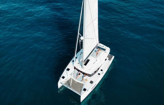 Catamaran Fountaine Pajot Isla 40 11.93m