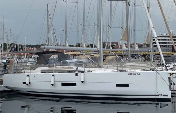 Sailboat Dufour Yachts Dufour 430 13m