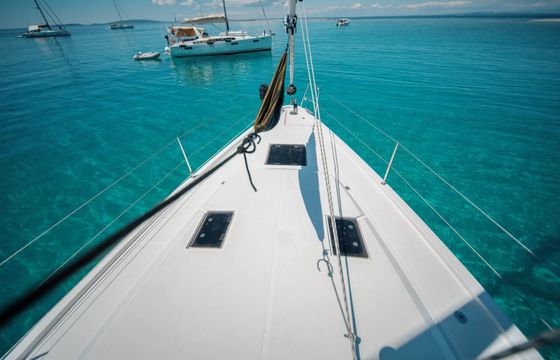 Sailboat Bavaria C42 12m