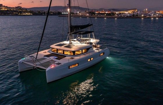 Catamaran Lagoon-Bénéteau Lagoon 46 - 4 + 1 cab. 13m
