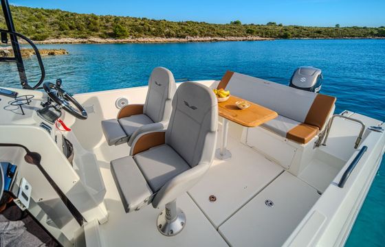 Motorboat Beneteau Flyer 8 SPACEdeck 350hp