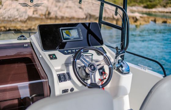 Motorboat Beneteau Flyer 8 SPACEdeck 350hp