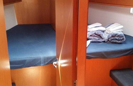 Sailboat BAVARIA CRUISER 46 14.27m