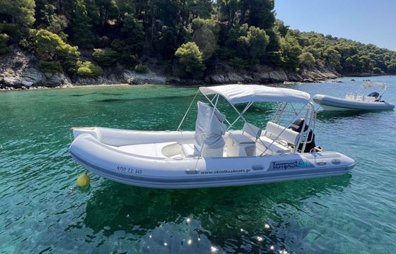 Motorboat Capelli 630 140hp