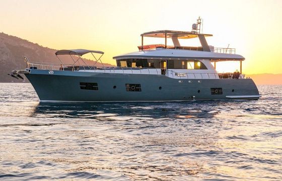 Motor yacht custom ( ihsan Bey ) 2021 800hp