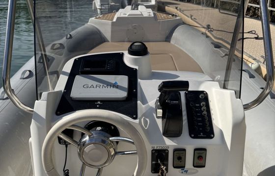 RIB Capelli Tempest 700 200hp