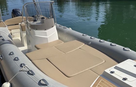 RIB Capelli Tempest 700 200hp