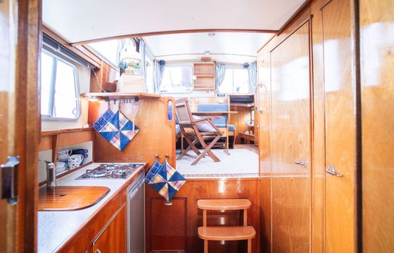 Motorboat Doerak LX1000 Salon 65hp