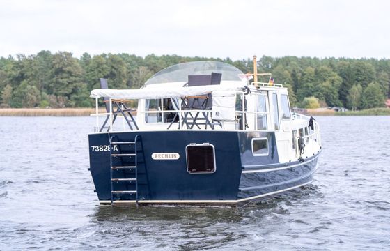Motorboat Doerak LX1000 Salon 65hp