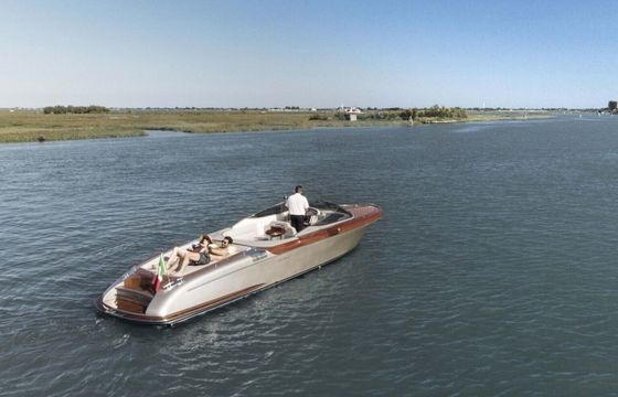 Motorboat Riva Aquariva 33 370hp