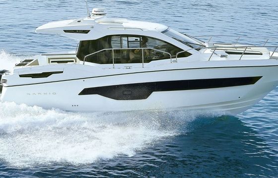 Motorboat Karnic S37X 600hp