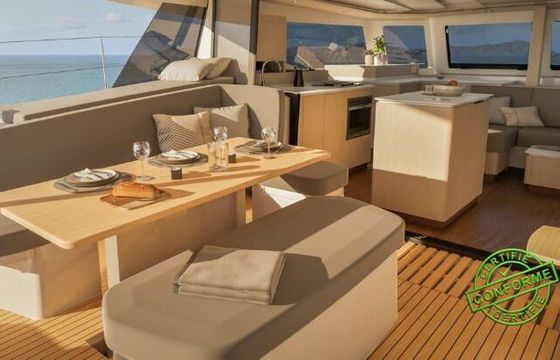 Catamaran NEW 44 (4 CAB + 4SDB) 13m